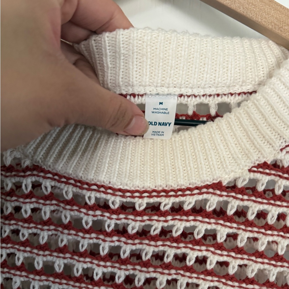 Textured Open Knit Sweater‎ Cream & Red Stripe | Cozy Ribbed Pullover | Size M - Picture 3 of 3